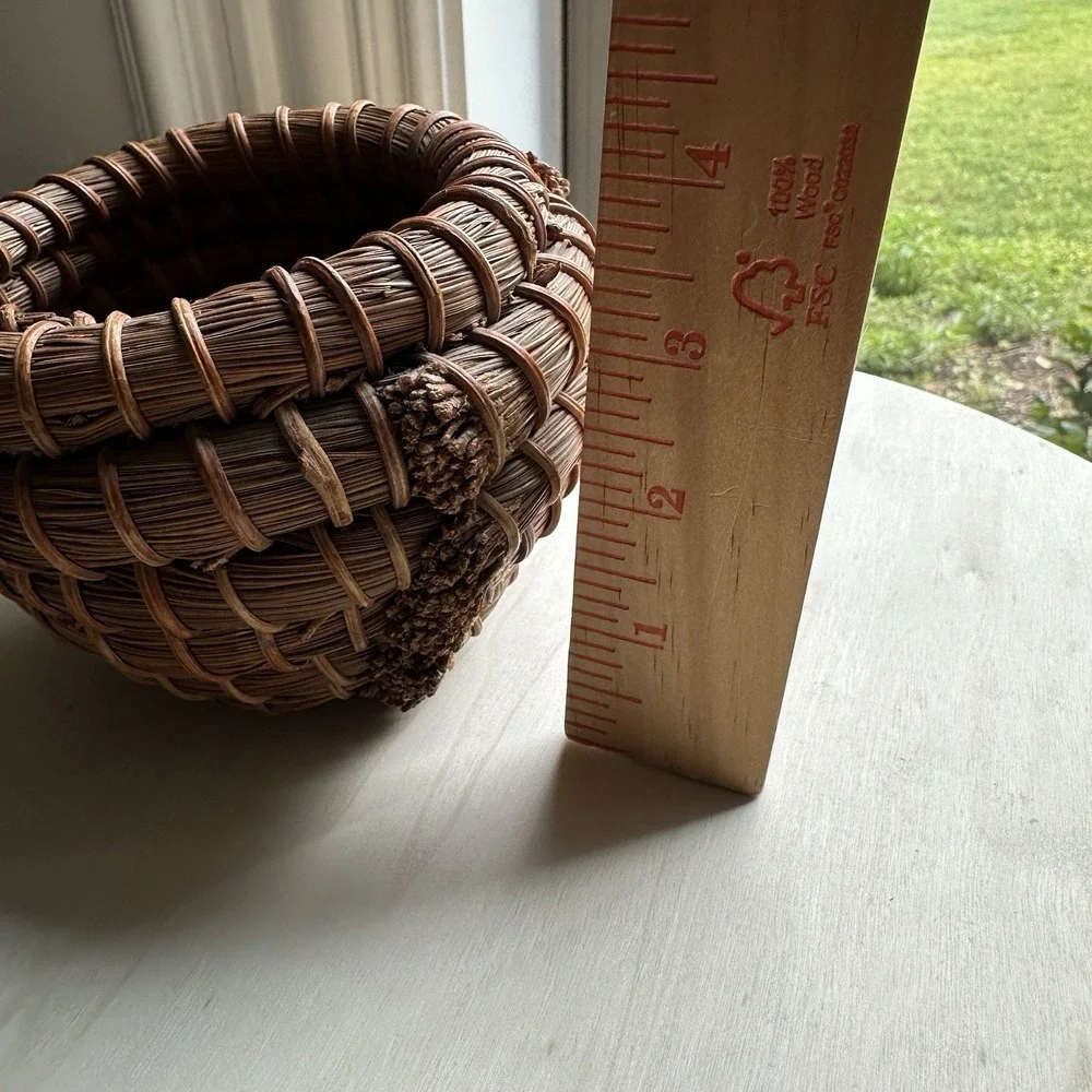 Vintage Handcrafted Coiled Brown Pine Needle Basket‎ 4.25 Inch Knobby Textured